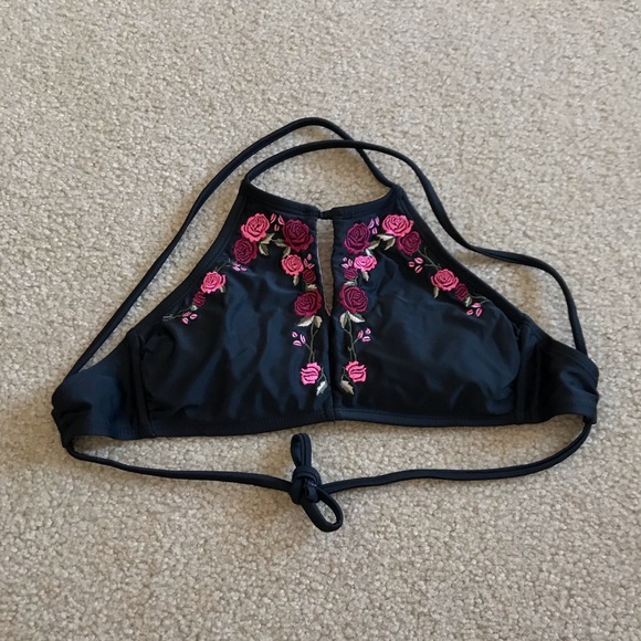 Black bikini top with rose details - Picture 1 of 4